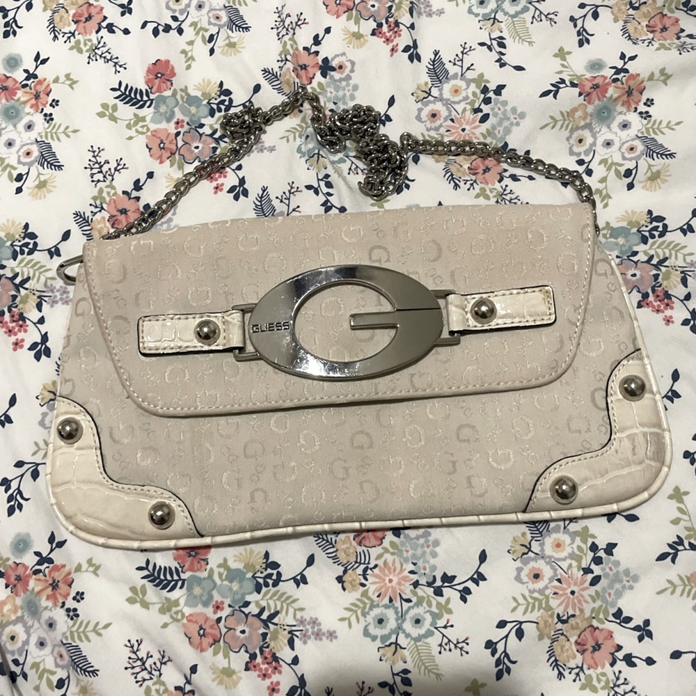 Vintage 1992 Y2K Guess Crossbody Clutch Purse White Cream With Chain